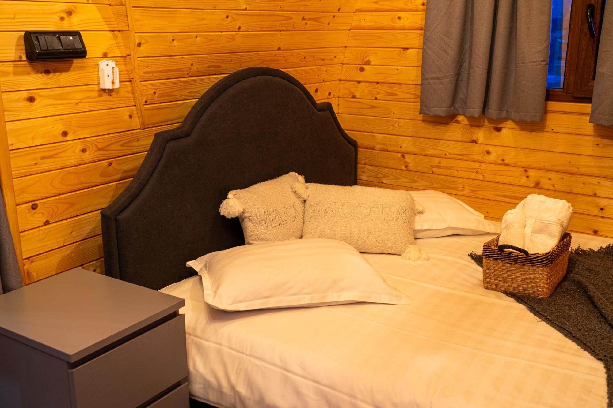 Glamp In Style Pods Resort Törcsvár Kültér fotó