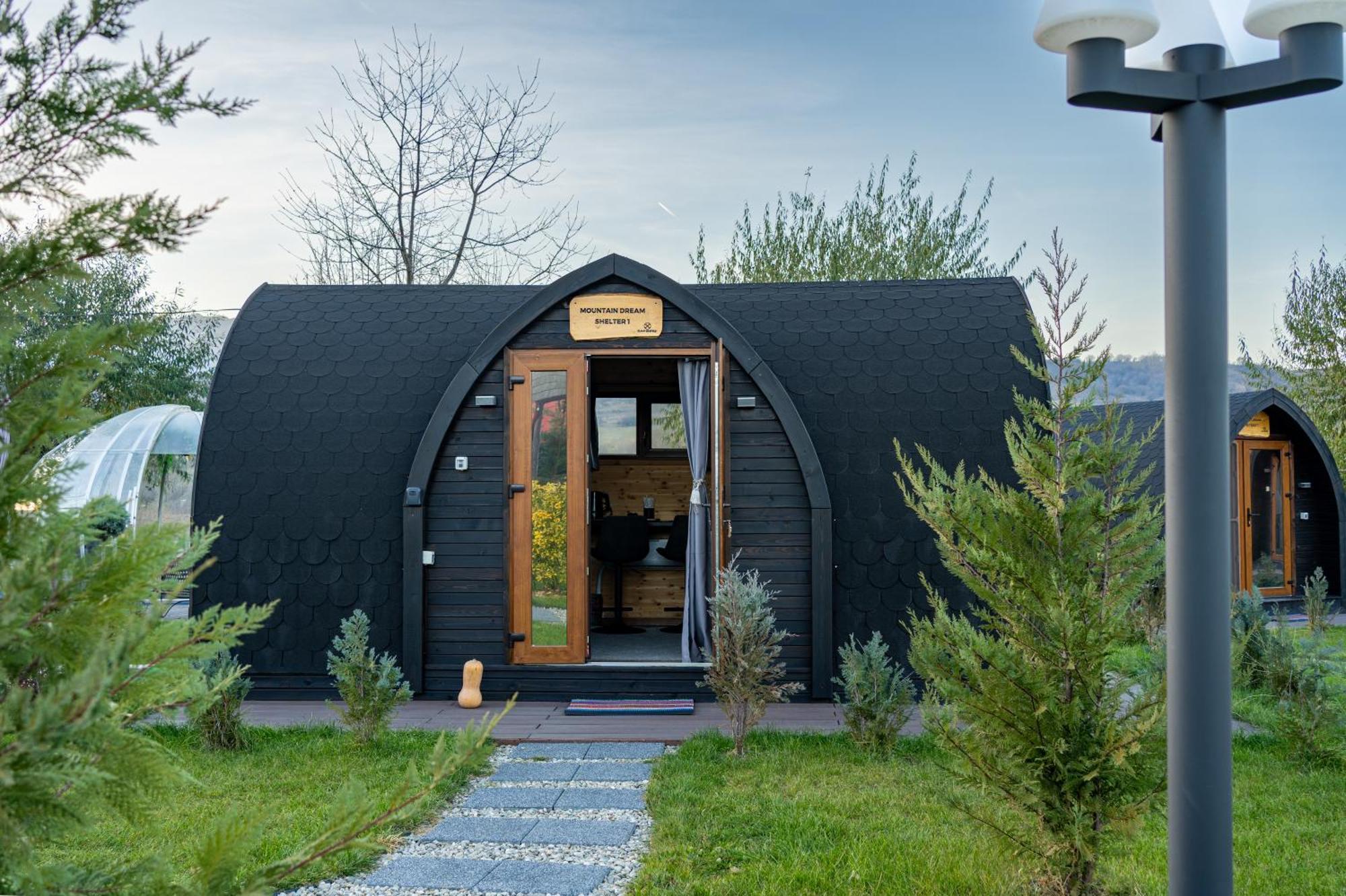 Glamp In Style Pods Resort Törcsvár Kültér fotó
