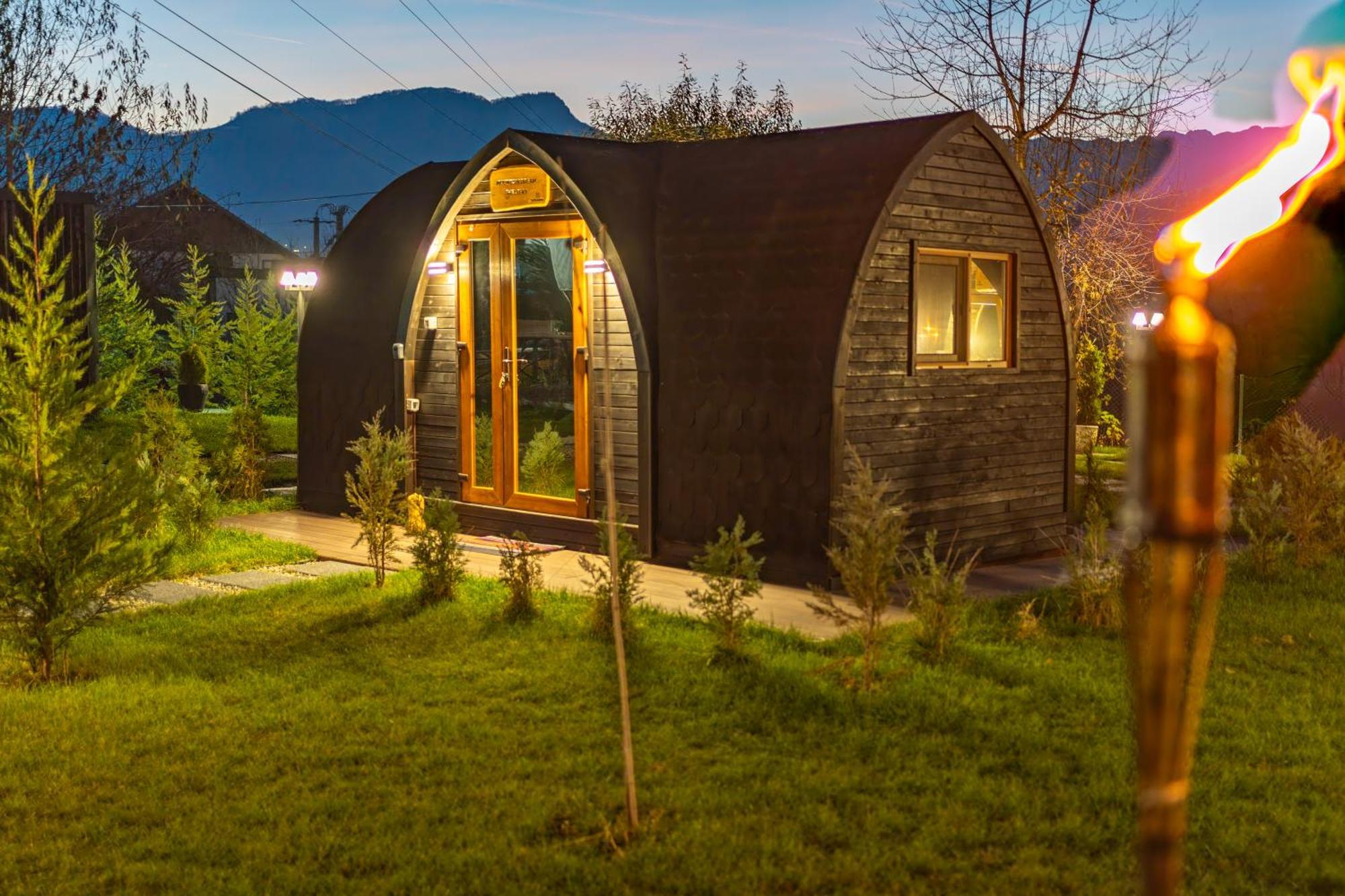 Glamp In Style Pods Resort Törcsvár Kültér fotó