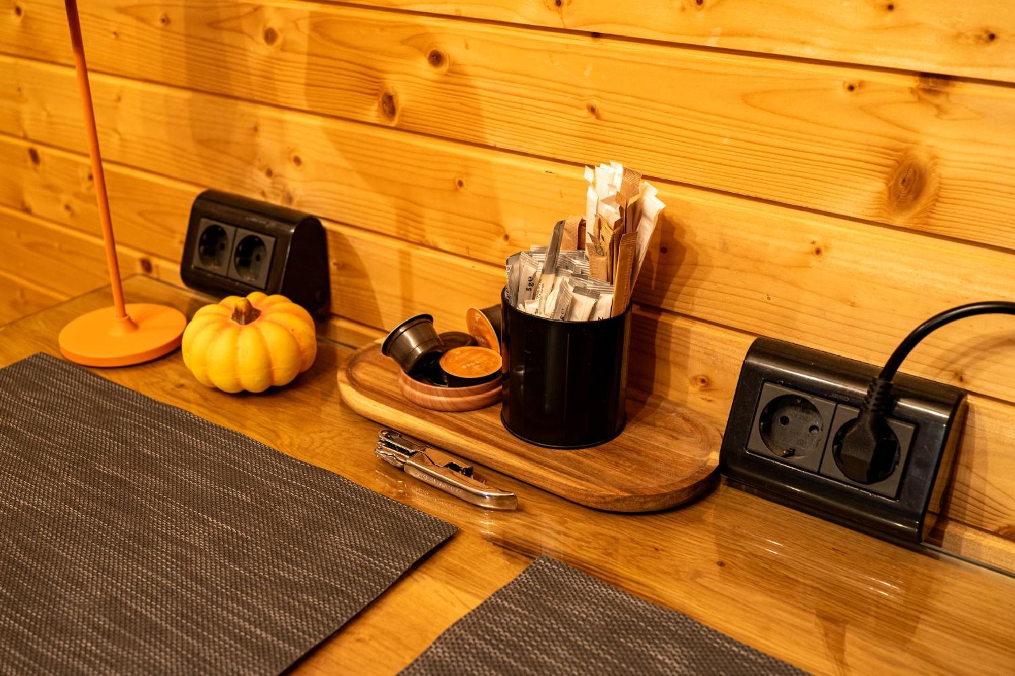 Glamp In Style Pods Resort Törcsvár Kültér fotó