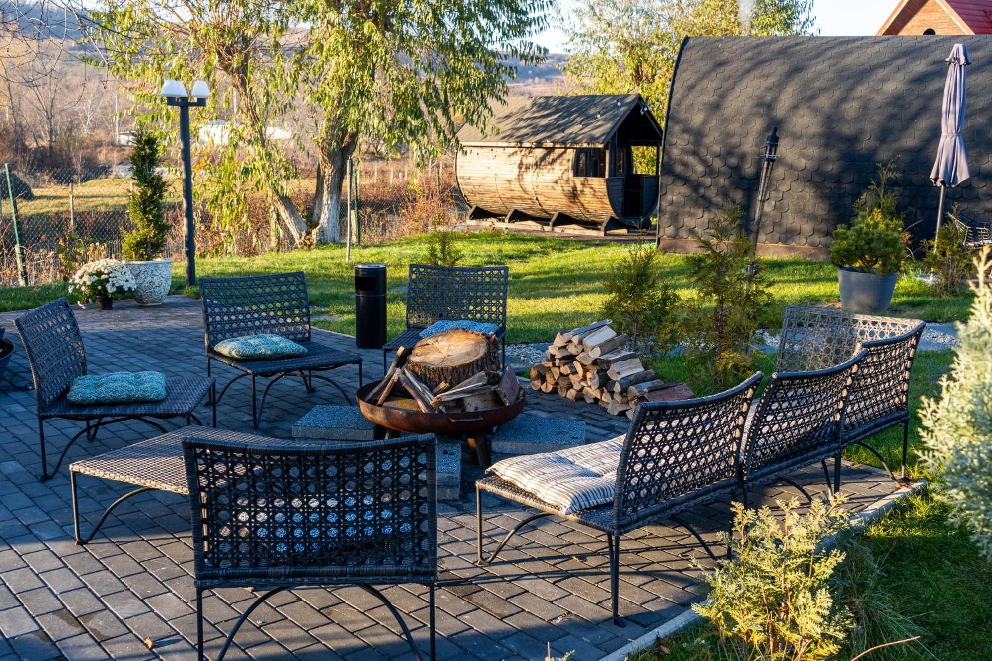 Glamp In Style Pods Resort Törcsvár Kültér fotó