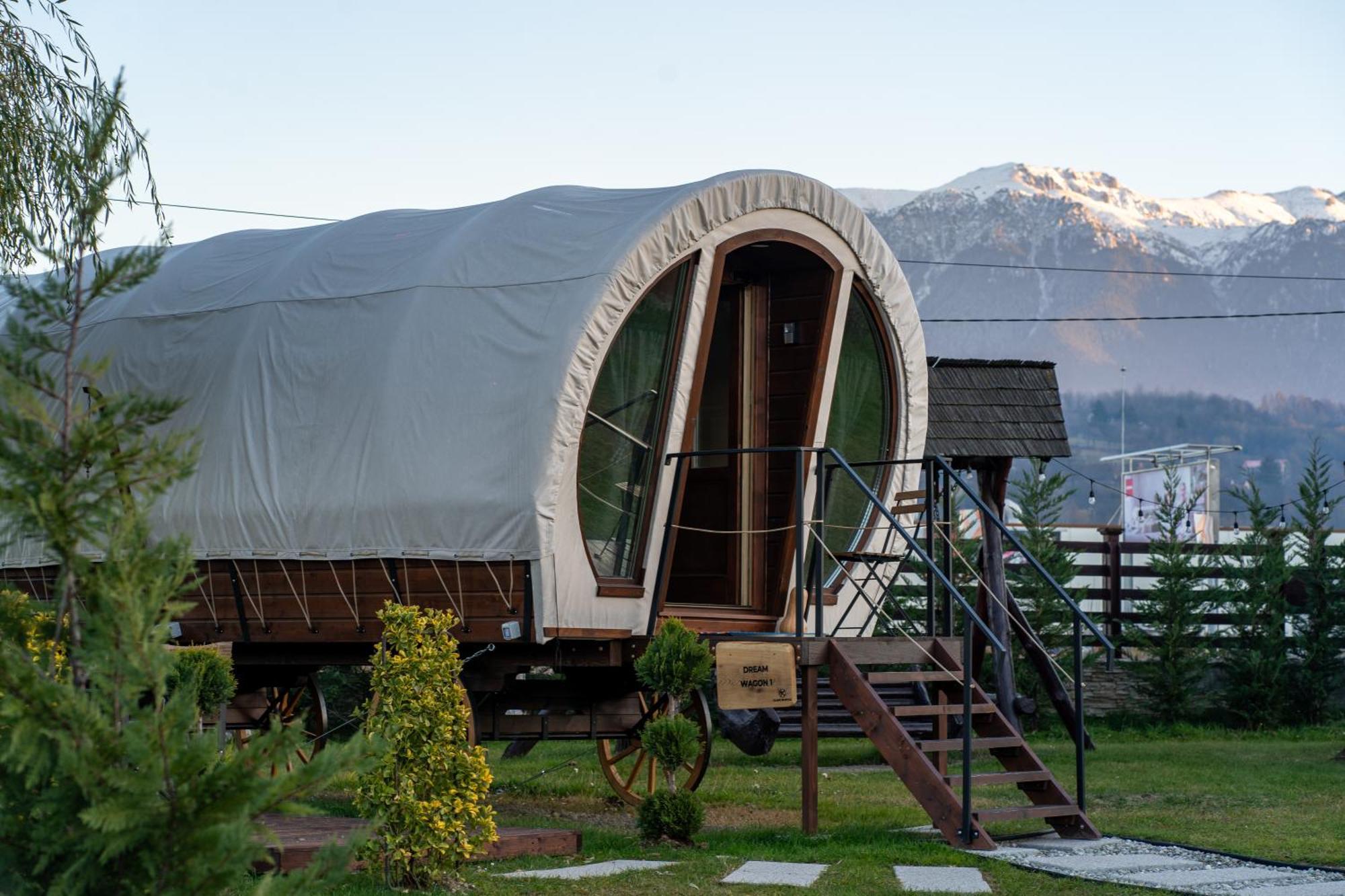 Glamp In Style Pods Resort Törcsvár Kültér fotó