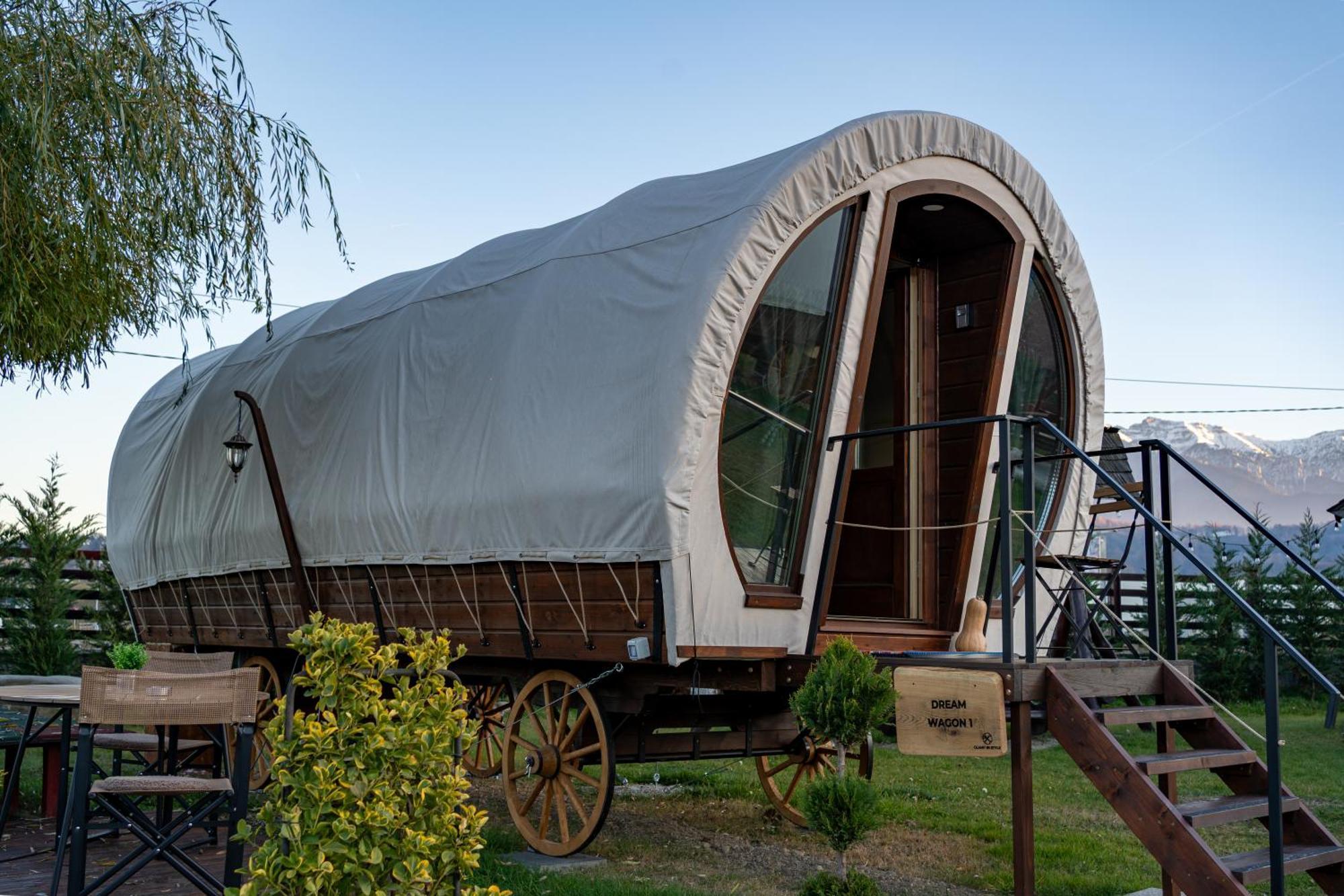 Glamp In Style Pods Resort Törcsvár Kültér fotó