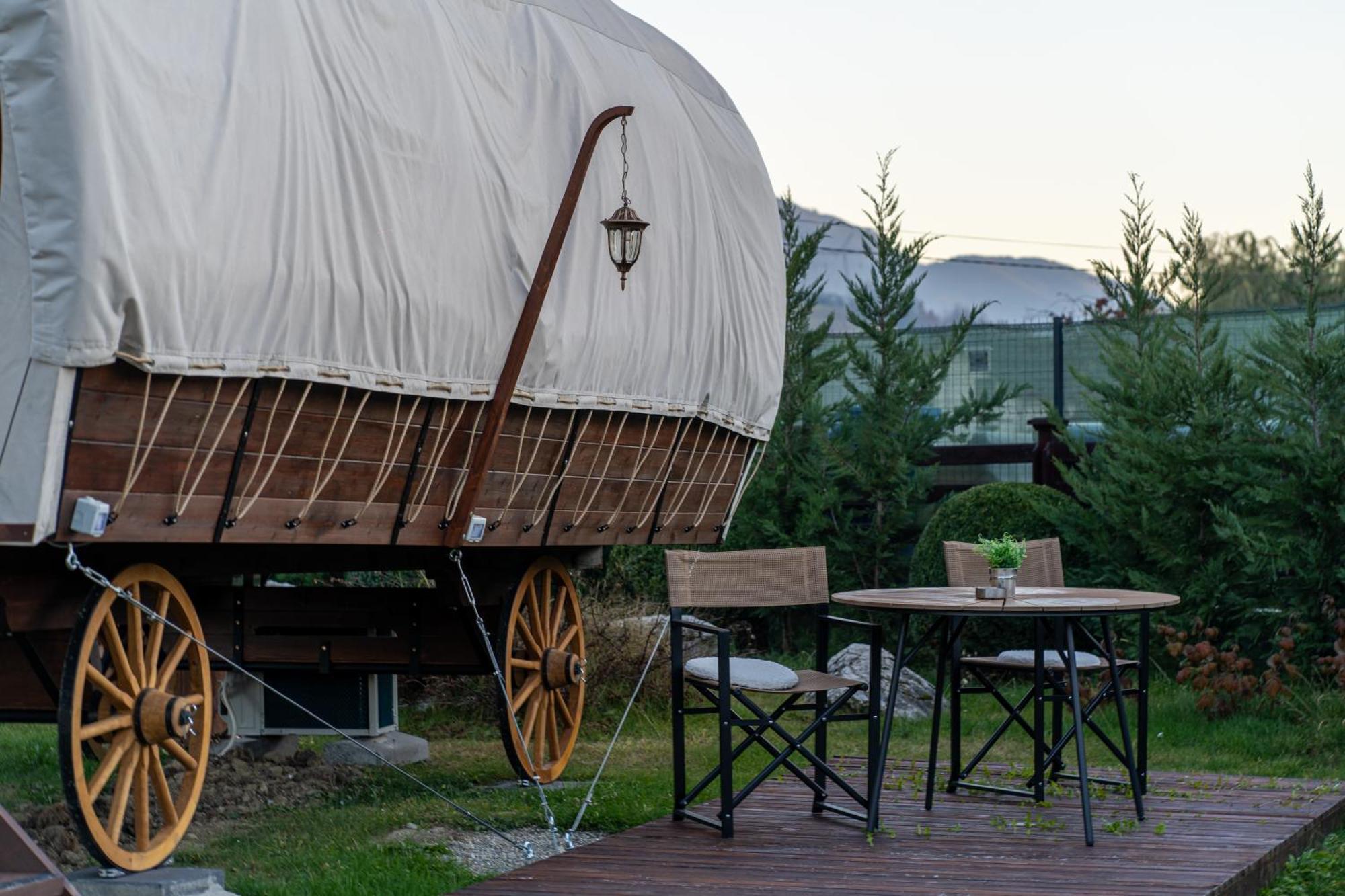 Glamp In Style Pods Resort Törcsvár Kültér fotó
